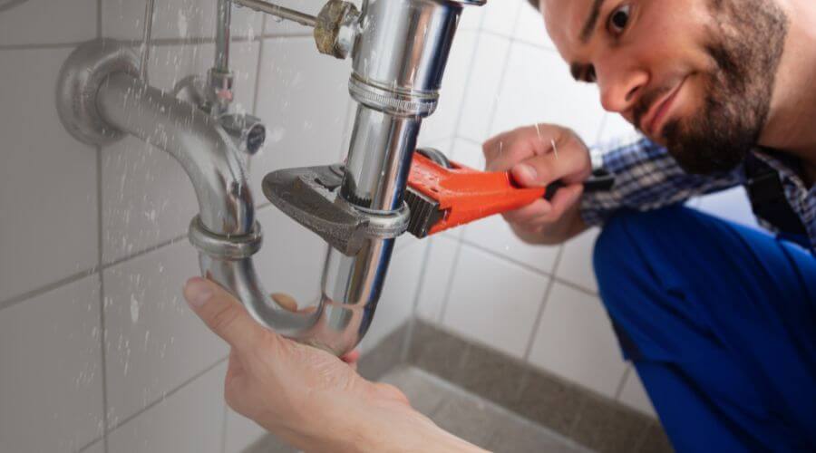 Expert burst pipe repair services in Elma, NY